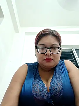 Snapshot of Elie_Hallway chatting on 26, 7, 2026 Elie Hallway online show from 26, 7, 2026