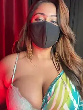 Snapshot of queen-panda chatting on 12, 4, 2026 queen-panda online show from 12, 4, 2026