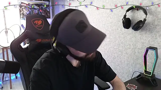 Snapshot of _Mostly_ chatting on 13, 2, 2026 Mostly online show from 13, 2, 2026