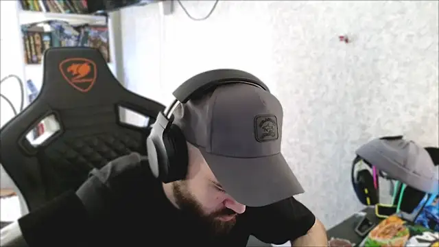 Snapshot of _Mostly_ chatting on 2, 4, 2026 Mostly online show from 2, 4, 2026