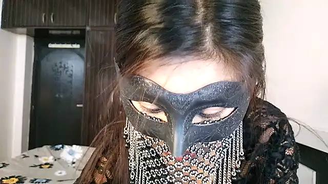 Snapshot of Alina_Teen chatting on 25, 5, 2026 Alina Teen online show from 25, 5, 2026