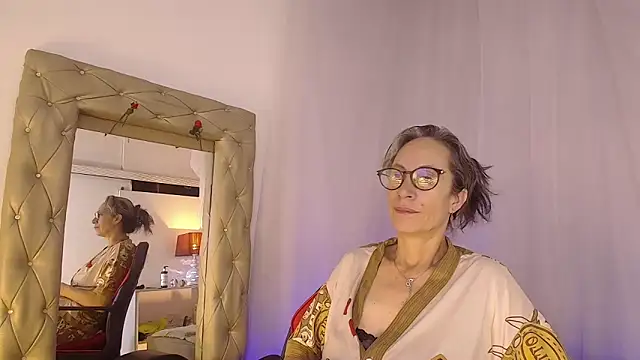 Snapshot of laurasofia45 chatting on 28, 4, 2026 laurasofia45 online show from 28, 4, 2026