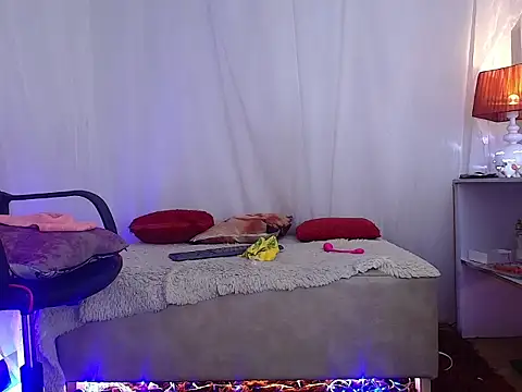 Snapshot of laurasofia45 chatting on 29, 5, 2026 laurasofia45 online show from 29, 5, 2026