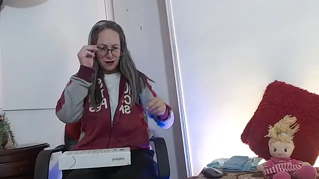 Snapshot of laurasofia45 chatting on 24, 7, 2026 laurasofia45 online show from 24, 7, 2026
