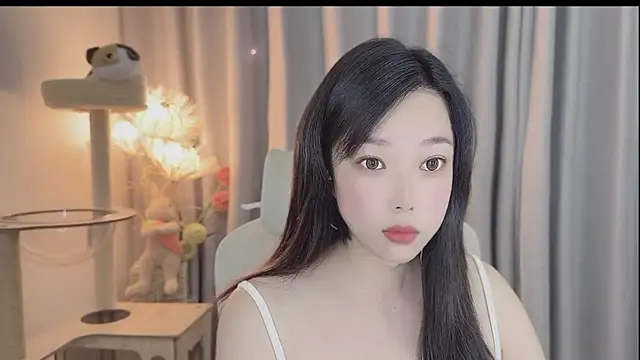 Snapshot of Yumi_yuni chatting on 6, 5, 2026 Yumi yuni online show from 6, 5, 2026