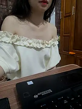 Snapshot of NinaKey chatting on 1, 5, 2026 NinaKey online show from 1, 5, 2026