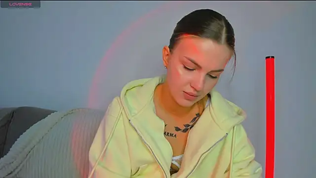 Snapshot of AkylinaGold chatting on 27, 5, 2026 AkylinaGold online show from 27, 5, 2026