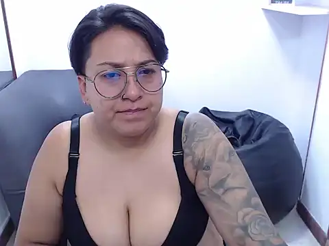 Normani Bates online show from 3, 2, 2026