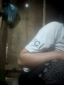 Snapshot of Momo-biki chatting on 15, 3, 2026 Momo-biki online show from 15, 3, 2026