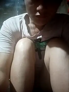 Snapshot of Momo-biki chatting on 5, 8, 2026 Momo-biki online show from 5, 8, 2026