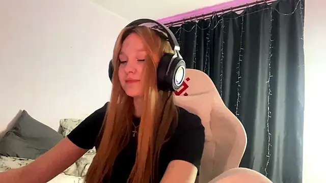 axin burnell online show from 10, 4, 2026