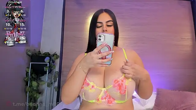Snapshot of Brianna_monroe chatting on 25, 6, 2026 Brianna monroe online show from 25, 6, 2026
