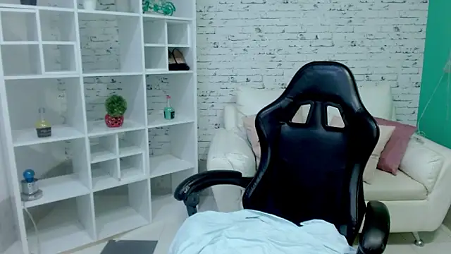 mariana blondee online show from 12, 2, 2026