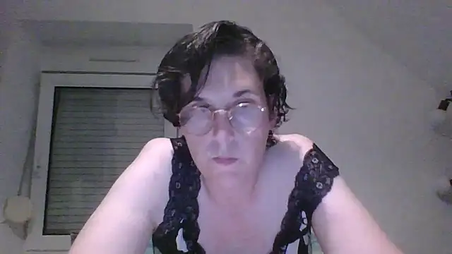 OIseauNoir88 online show from 22, 5, 2026