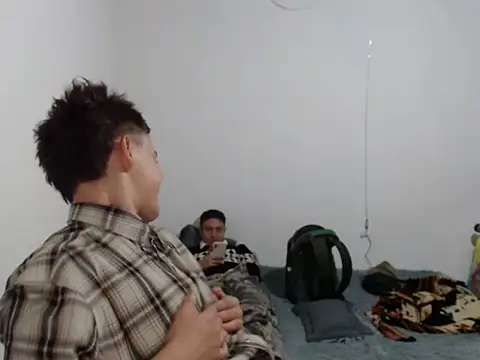 Snapshot of Brenda_Tina699 chatting on 5, 3, 2026 Brenda Tina699 online show from 5, 3, 2026