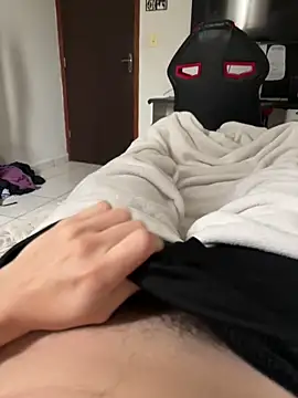 Snapshot of hungtwinkBR chatting on 7, 2, 2026 hungtwinkBR online show from 7, 2, 2026