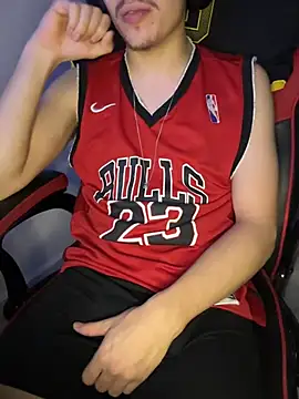 Snapshot of hungtwinkBR chatting on 3, 3, 2026 hungtwinkBR online show from 3, 3, 2026