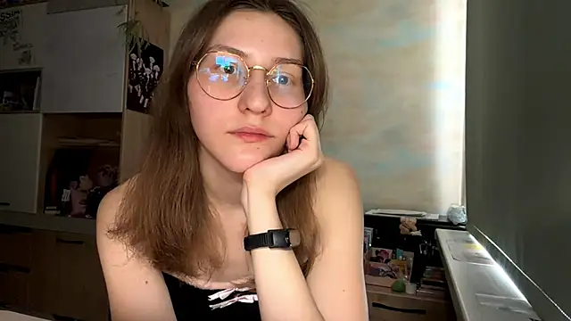 Miaaa Moon online show from 30, 3, 2026