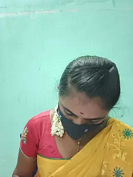 Snapshot of Tamil_Hot_Shana chatting on 18, 5, 2026 Tamil Hot Shana online show from 18, 5, 2026