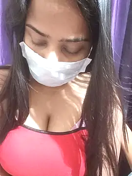 Snapshot of MidnightVibes_ chatting on 6, 2, 2026 MidnightVibes online show from 6, 2, 2026