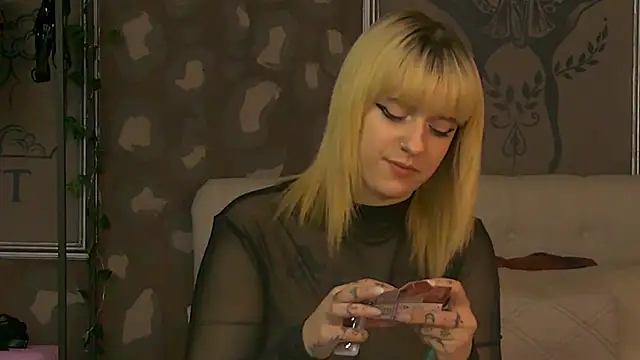 NyssaRaven online show from 24, 3, 2026