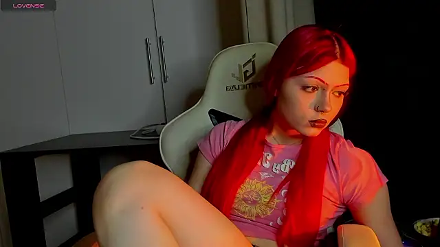 Snapshot of Leah_Castro chatting on 25, 2, 2026 Leah Castro online show from 25, 2, 2026