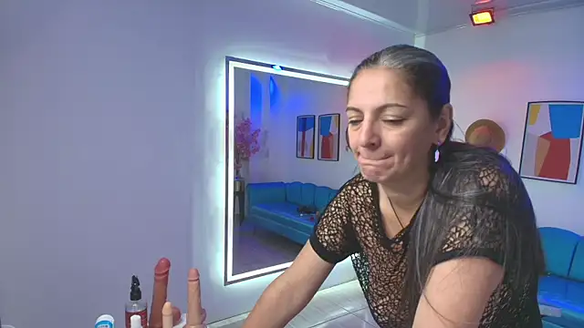 Snapshot of Madame_scarlett chatting on 24, 4, 2026 Madame scarlett online show from 24, 4, 2026