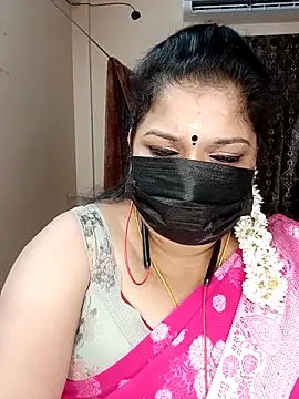Snapshot of silk_rose05 chatting on 13, 5, 2026 silk rose05 online show from 13, 5, 2026