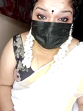 Snapshot of silk_rose05 chatting on 14, 5, 2026 silk rose05 online show from 14, 5, 2026
