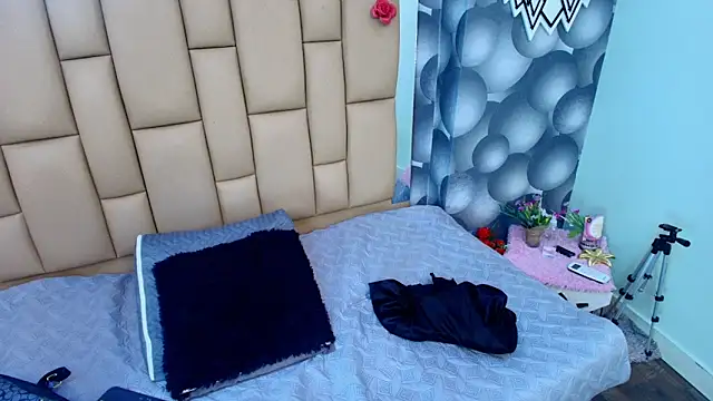 lil miia online show from 14, 2, 2026