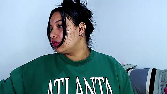 Snapshot of emily-rousee- chatting on 27, 2, 2026 emily-rousee- online show from 27, 2, 2026