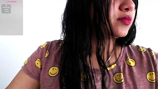 Snapshot of emily-rousee- chatting on 2, 3, 2026 emily-rousee- online show from 2, 3, 2026