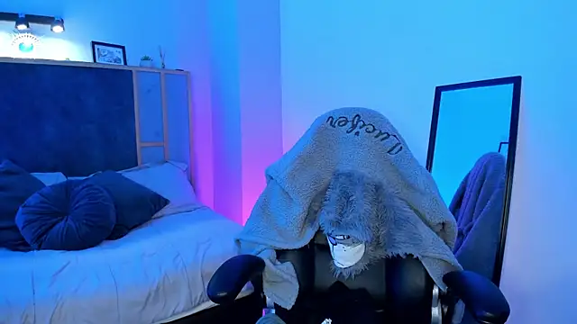 Luna tagliaferri online show from 11, 2, 2026