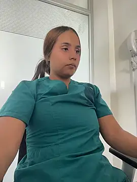 Noa Harper- online show from 28, 2, 2026