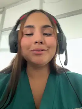 Snapshot of Noa_Harper- chatting on 17, 5, 2026 Noa Harper- online show from 17, 5, 2026