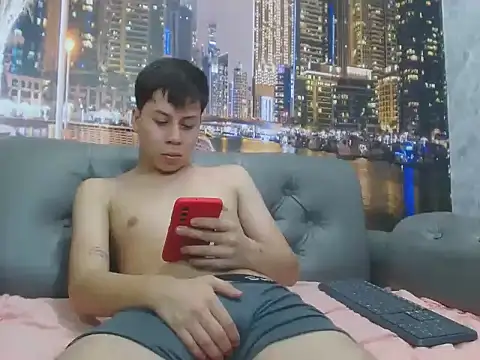 santiago xxxcol online show from 11, 4, 2026