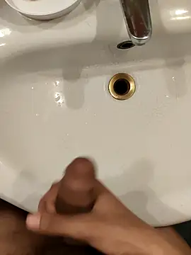 Snapshot of marcooo22annni chatting on 8, 3, 2026 marcooo22annni online show from 8, 3, 2026