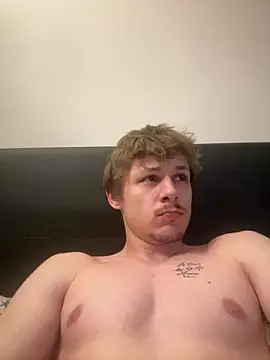 Snapshot of Lucas328706 chatting on 19, 5, 2026 Lucas328706 online show from 19, 5, 2026