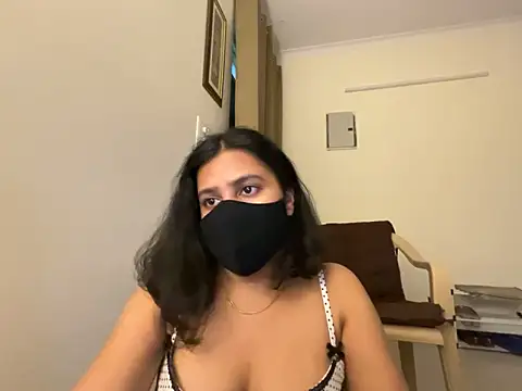 Anna girl22 online show from 14, 4, 2026