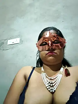 Snapshot of Sexy_khushi19 chatting on 8, 3, 2026 Sexy khushi19 online show from 8, 3, 2026