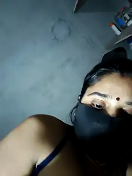 Snapshot of Sexy_khushi19 chatting on 8, 4, 2026 Sexy khushi19 online show from 8, 4, 2026