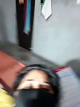 Snapshot of Sexy_khushi19 chatting on 10, 4, 2026 Sexy khushi19 online show from 10, 4, 2026