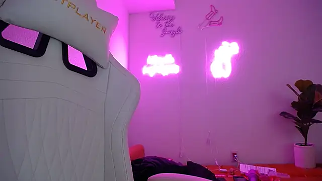 groovynights online show from 8, 3, 2025