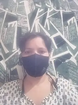 RoxyQueenX online show from 18, 4, 2026