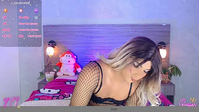 Snapshot of Sophia_Valentina chatting on 18, 6, 2026 Sophia Valentina online show from 18, 6, 2026