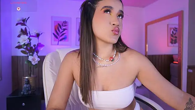 Snapshot of IvyGrabes chatting on 12, 6, 2026 IvyGrabes online show from 12, 6, 2026