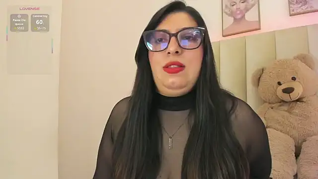 Snapshot of Sally_Dvine chatting on 30, 4, 2026 Sally Dvine online show from 30, 4, 2026
