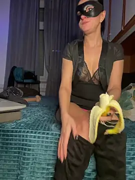 IRISKOSU online show from 4, 2, 2026