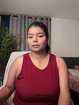 Snapshot of moonhelen chatting on 23, 2, 2026 moonhelen online show from 23, 2, 2026