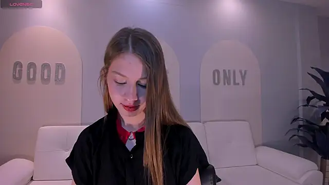 Snapshot of IsabellaMorettiX chatting on 8, 5, 2026 IsabellaMorettiX online show from 8, 5, 2026